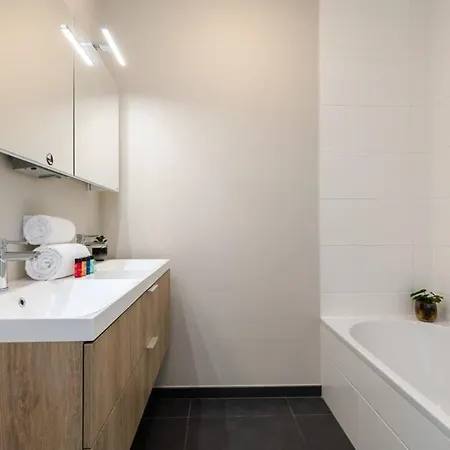 Huswell - Lovely With Terrace And Sea View Apartment *