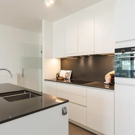 Huswell - Lovely With Terrace And Sea View Apartment Ostend