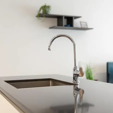 Huswell - Lovely With Terrace And Sea View Appartement